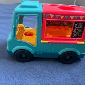 Little people taco truck